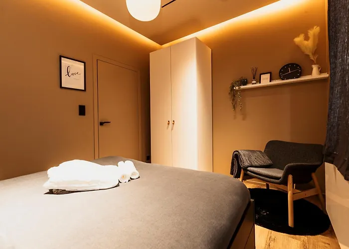 Golden Dove Luxury Apartment